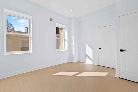 34 W Apsley St 5 Beds Apartment for Rent