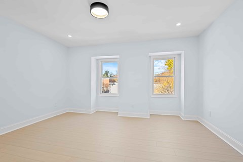 34 W Apsley St 5 Beds Apartment for Rent