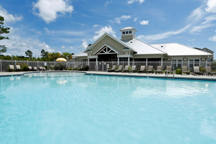 the swimming pool at the resort at governors crossing
