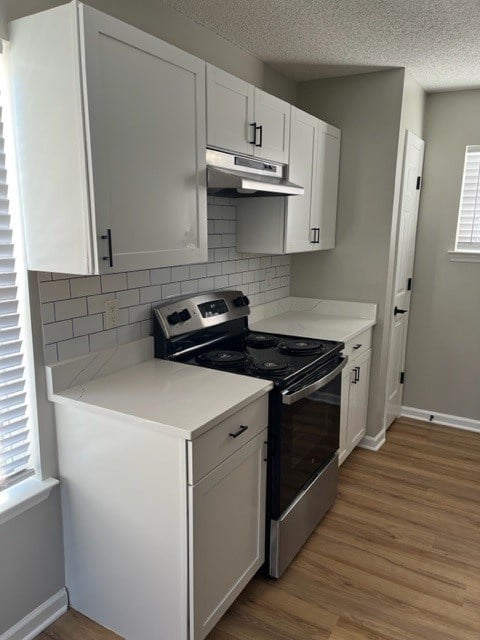 Kitchen Appliances at Granville Oaks Apartment Homes, North Carolina, 27522