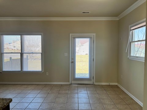 Walnut Point 3-4 Beds Apartment for Rent
