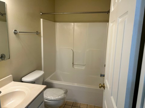 Walnut Point 3-4 Beds Apartment for Rent