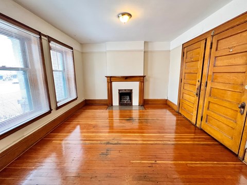 1960 North Sherman Street Studio-1 Bed Apartment, Conventional, Conventional, Conventional, Conventional, Conventional, Conventional for Rent - Photo Gallery 10