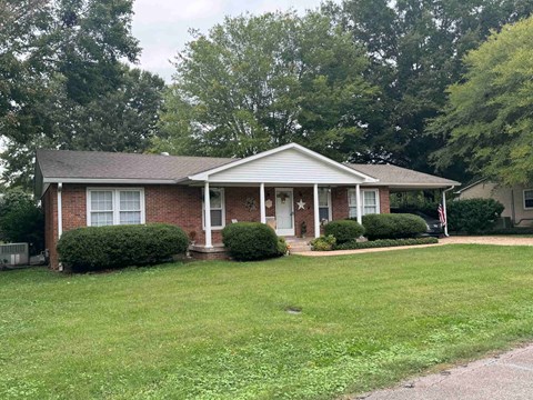 210 Ellis Drive 3 Beds Apartment for Rent