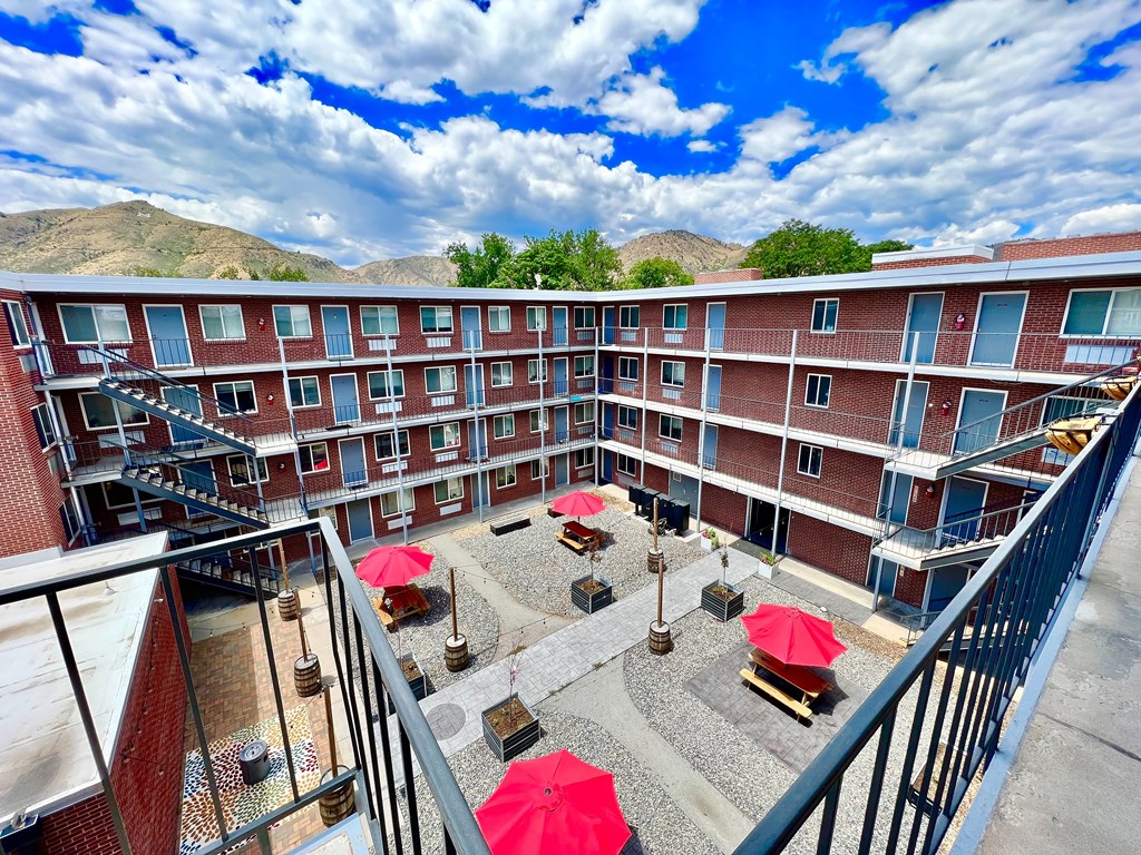 Source URL: https://medialibrarycf.entrata.com/100130/MLv3/3/27/2025/01/12/093500/678497f25ad6d6.82747434512.jpg