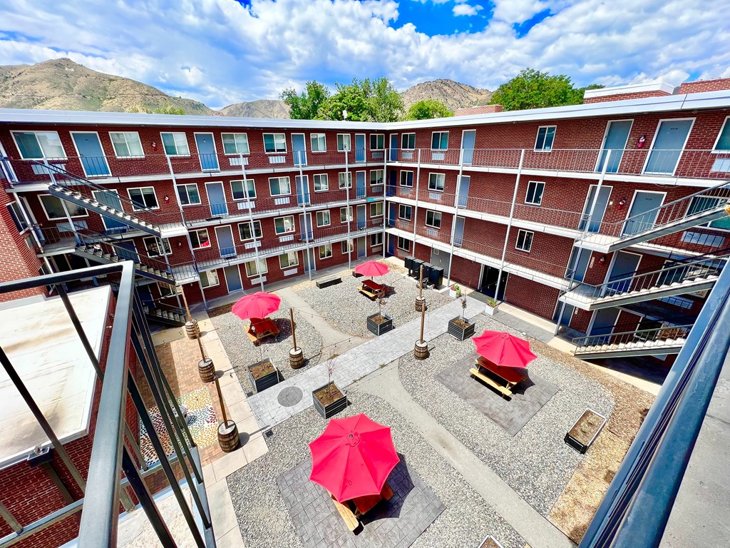 Source URL: https://medialibrarycf.entrata.com/100130/MLv3/3/27/2025/01/12/093635/67849851112463.08526594956.jpg