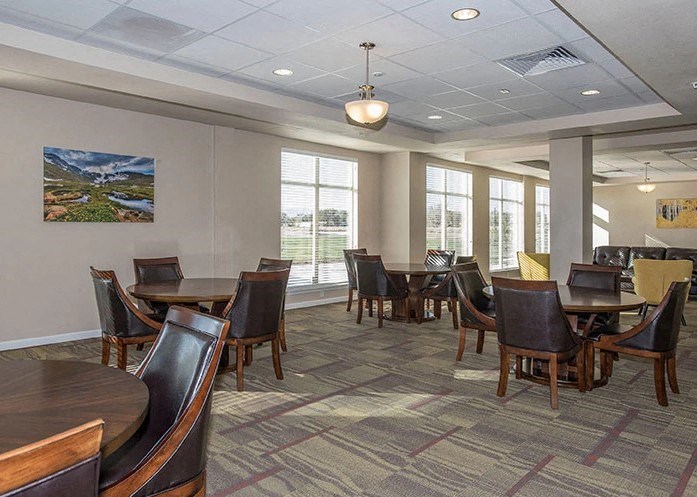 Oakshire Trails Clubhouse with Seating