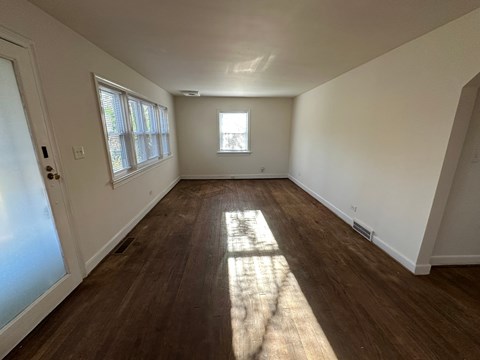2337 Highland Ave 2 Beds Apartment for Rent