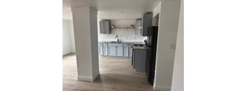 2/1 720 sqft