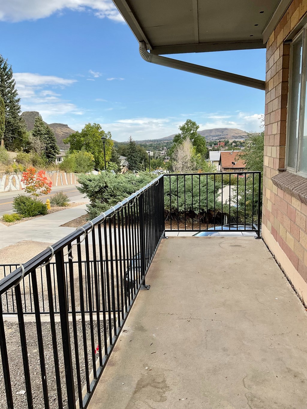 Source URL: https://medialibrarycf.entrata.com/100130/MLv3/3/27/2025/02/03/062636/67a16ccb16a856.97039428348.jpg