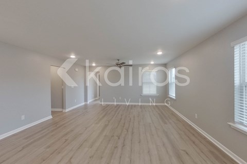 100 Denise Dr 3 Beds Apartment for Rent