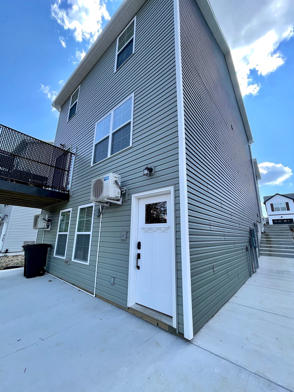 Source URL: https://medialibrarycf.entrata.com/100416/MLv3/3/27/2024/09/19/112123/66ec5d88a0d759.42348835120.jpg