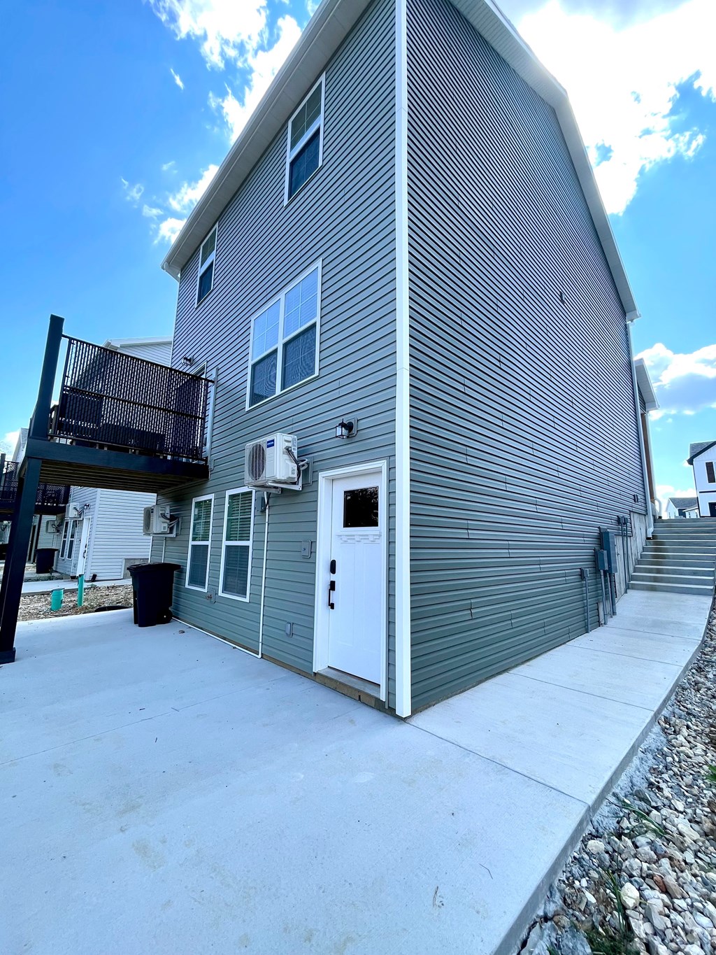 Source URL: https://medialibrarycf.entrata.com/100416/MLv3/3/27/2024/09/19/112135/66ec5d94b17432.98435841767.jpg