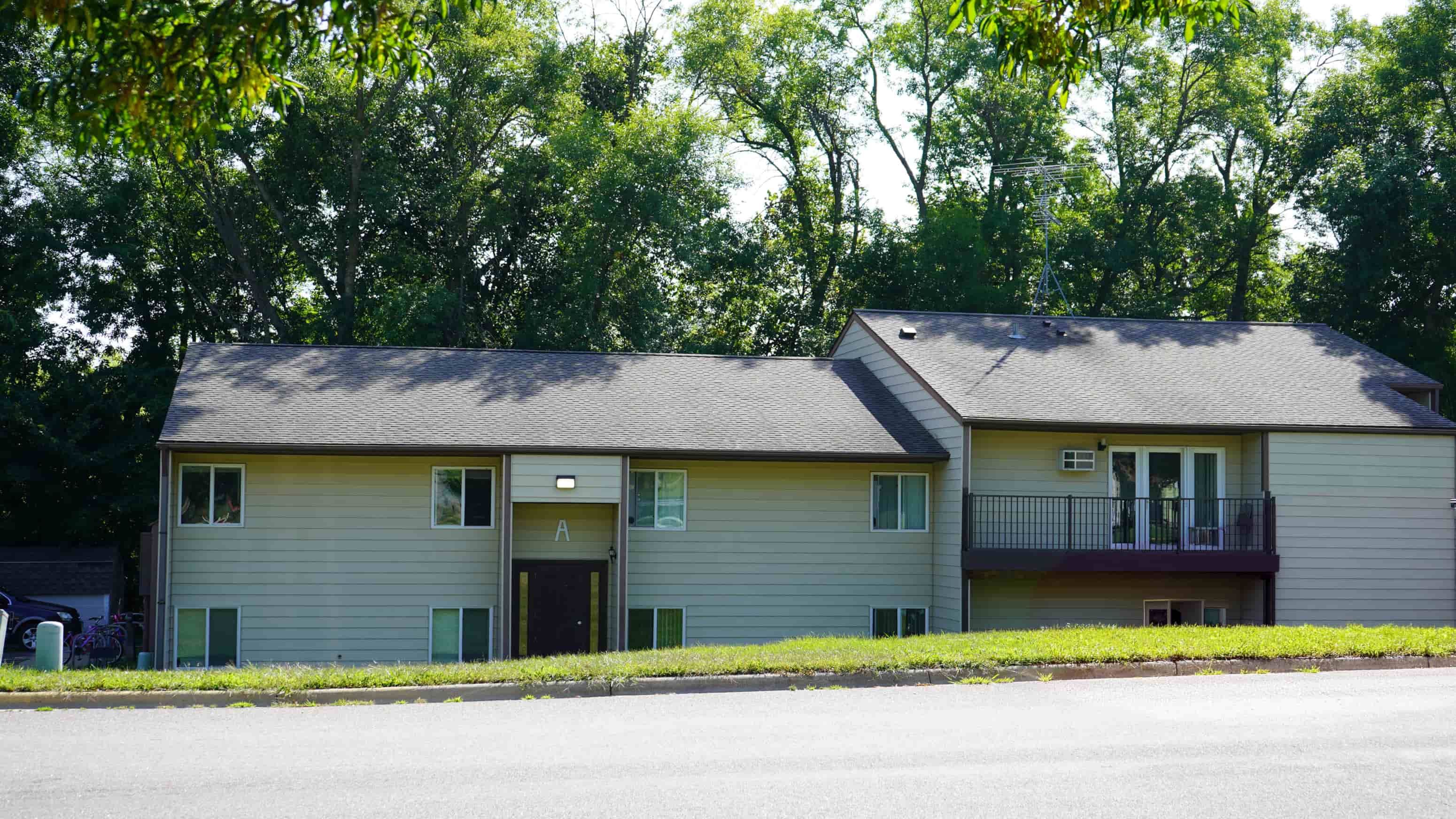 16 1st Street SE 2 Beds Apartment for Rent - Photo gallery 2
