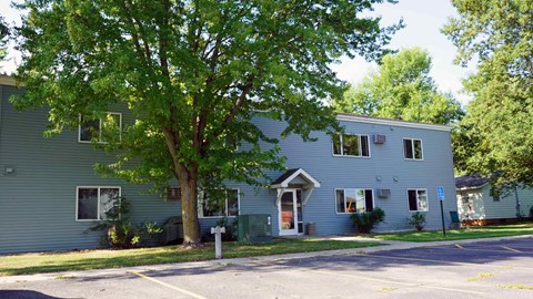 487 2Nd Street NE 1-2 Beds Apartment for Rent