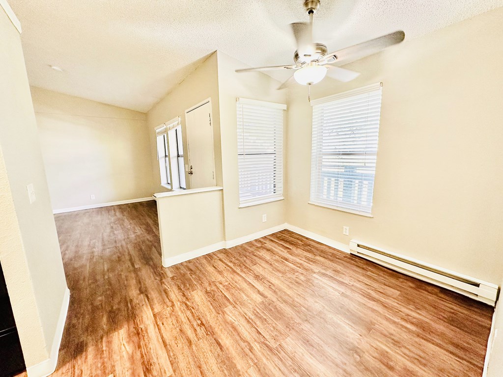 Source URL: https://medialibrarycf.entrata.com/100130/MLv3/3/27/2025/04/10/022419/67f828f13c9014.41002838584.jpg