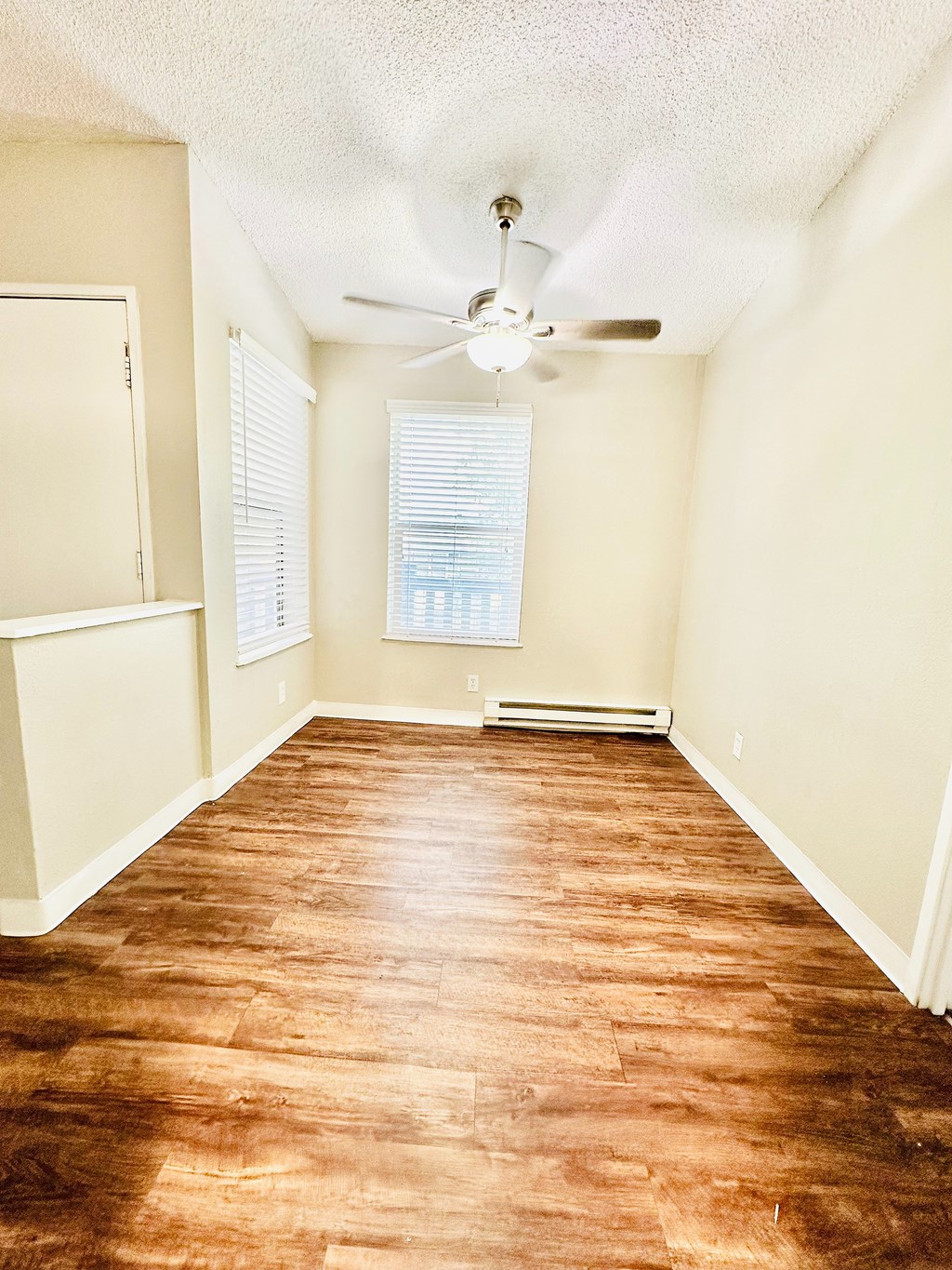 Source URL: https://medialibrarycf.entrata.com/100130/MLv3/3/27/2025/04/10/022433/67f828ff6859f5.20037828111.jpg