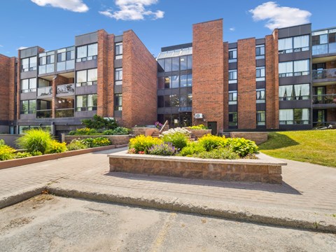 12 Heather Street 1-3 Beds Apartment for Rent
