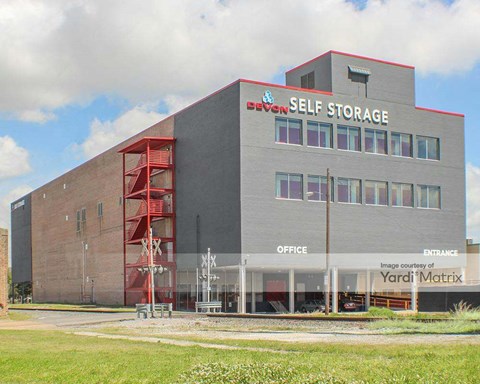 Storage Units for Rent available at 415 North 15Th Street, Baton Rouge, LA 70802