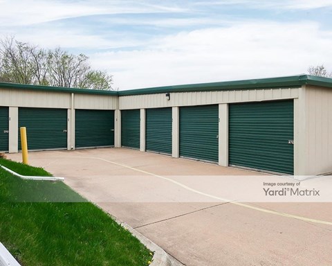 Storage Units for Rent available at 1220 SW 34Th Ave Avenue, Altoona, IA 50009