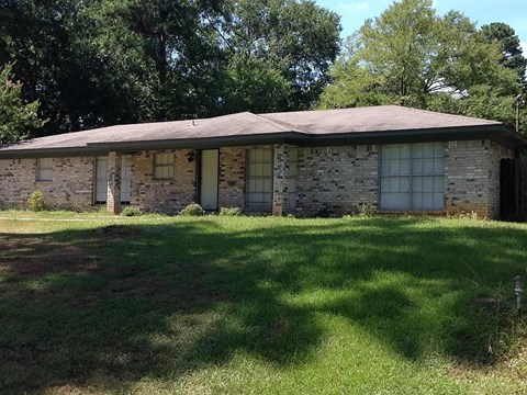311 Ralph St. 3 Beds Apartment for Rent