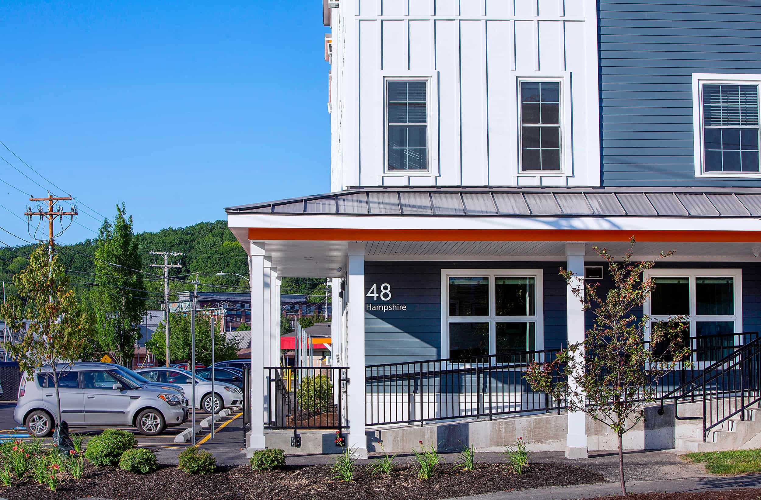 A building with the number 488 on it.