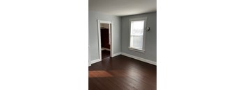 3 Bedrooms, 1 Bathroom