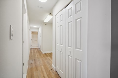 400 College Park Dr 2 Beds Apartment for Rent