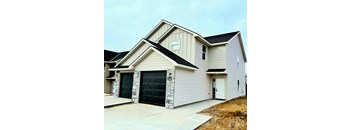 3/2.5 1426 sqft