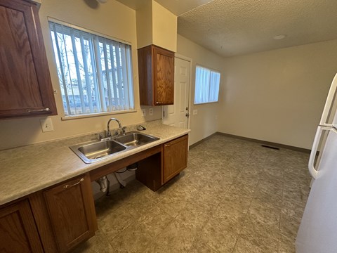 5580 West 4th Avenue 2-3 Beds Apartment, Conventional, Conventional, Conventional, Conventional, Conventional, Conventional for Rent - Photo Gallery 7