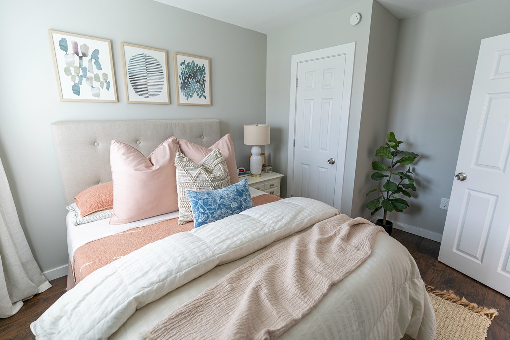 Source URL: https://medialibrarycf.entrata.com/18901/MLv3/3/27/2022/12/15/124713/639b79c13d9672.07483968157.jpg