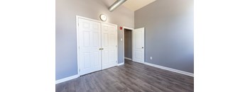 4 Bed/1.5 Bath