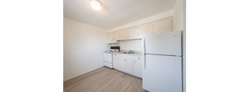 4 Bed/1 Bath