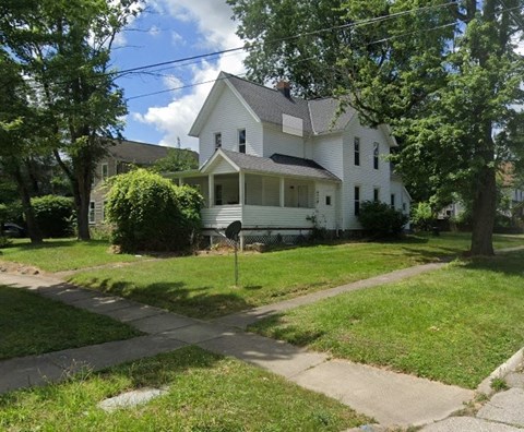 145 North Vine Street 2 Beds Apartment for Rent