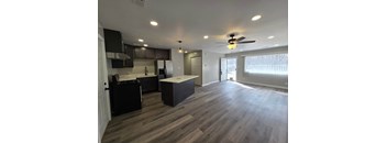 3/1 900 sqft