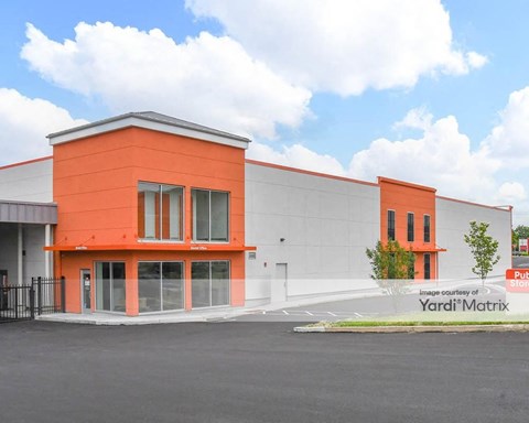 Storage Units for Rent available at 840 Cottman Avenue, Philadelphia, PA 19111