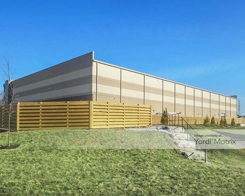 Storage Units for Rent available at 6320 North Hamilton Road, Westerville, OH 43081