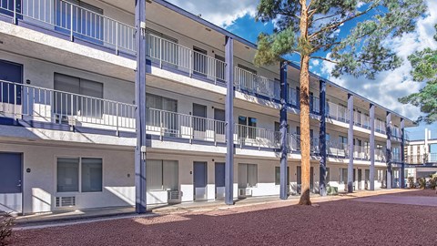 Source URL: https://medialibrarycf.entrata.com/13886/MLv3/3/27/2025/02/18/104238/67b56f4e522419.90902696951.jpg