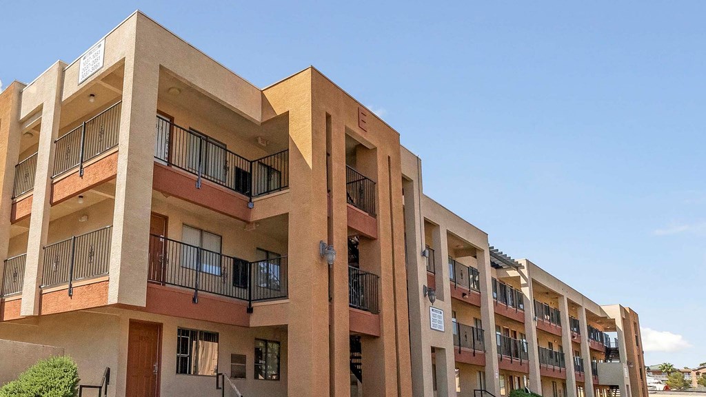 Source URL: https://medialibrarycf.entrata.com/13886/MLv3/3/27/2025/02/19/022454/67b5a365cf39f6.37300284438.jpg