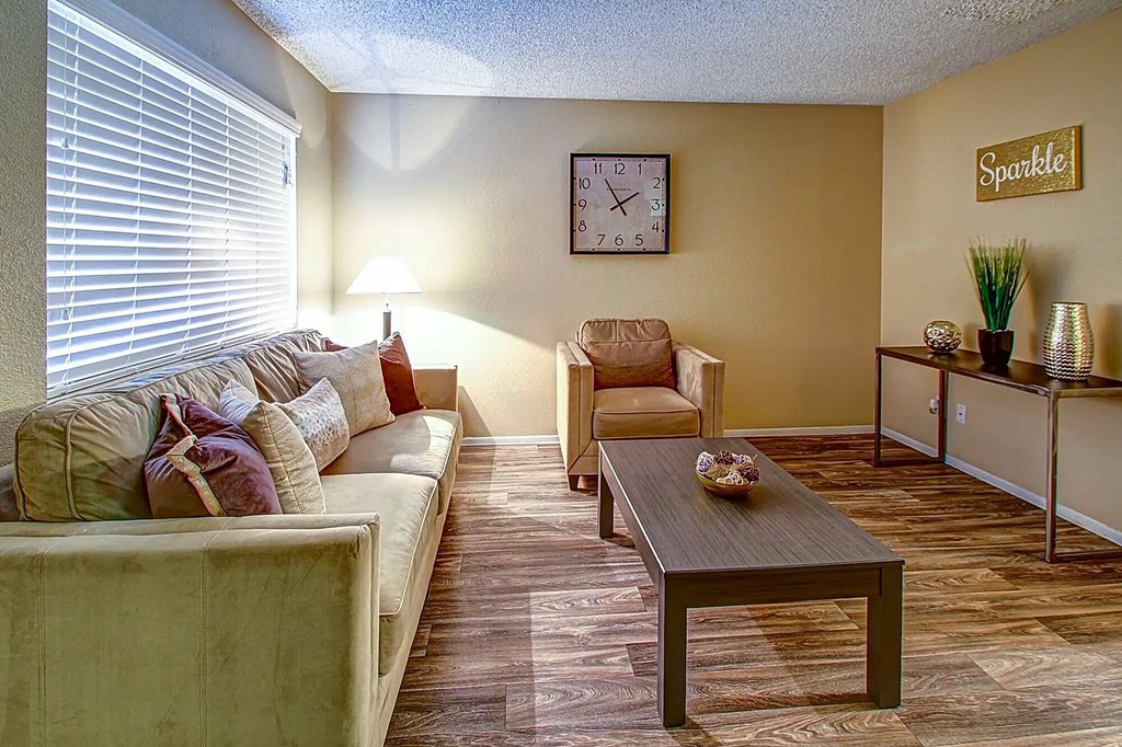 Source URL: https://medialibrarycf.entrata.com/13886/MLv3/3/27/2025/02/22/014456/67b98e88328297.10039780830.jpg