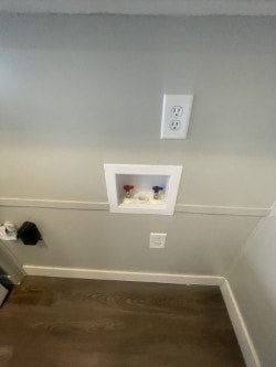 987 Hazel Avenue 3 Beds Apartment for Rent