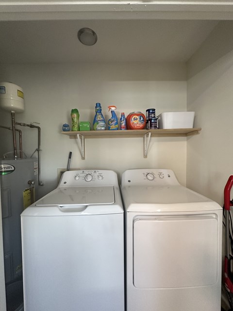 1027 Shadow Ridge 2 Beds Apartment for Rent