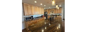 4/2 2293 sqft
