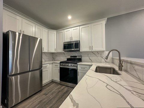 2421 Bristol Road 1-3 Beds Apartment for Rent