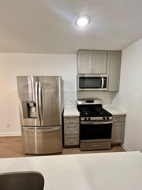5718 Eskridge St 1-2 Beds Apartment for Rent