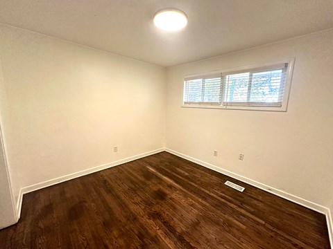 105 Gay Street 2 Beds House for Rent - Photo Gallery 5