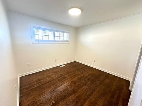 105 Gay Street 2 Beds House for Rent - Photo Gallery 3