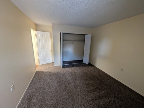 510-B Mountain View Place 2 Beds Apartment for Rent