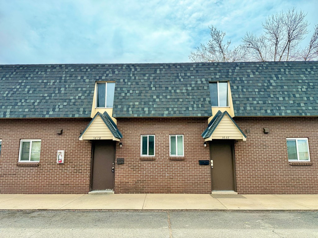 Source URL: https://medialibrarycf.entrata.com/100130/MLv3/3/27/2025/04/03/020227/67eee9519afd81.23933933986.jpg