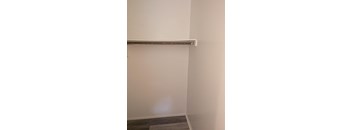 Studio, 1 Bathroom